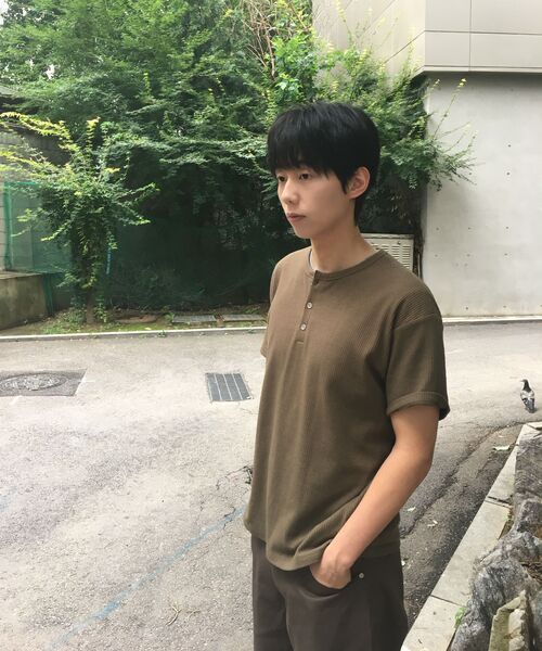 OWSA(オウサ)の「ワッフルヘンリーネック半袖Tシャツ3カラー(Tシャツ/カットソー・メンズ・ブラック/ネイビー/カーキ・X-LARGE/LARGE/MEDIUM)」の19枚目の写真