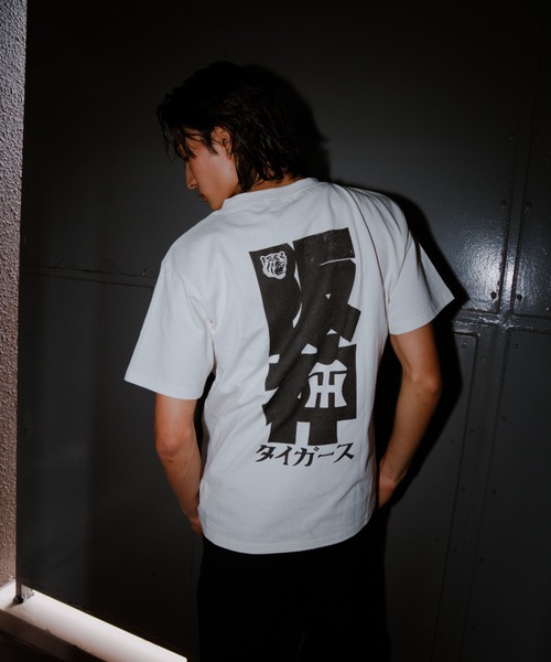 ROOPTOKYO(ループトウキョウ)の「AYT×阪神タイガース プリントデザイン グラフィック 半袖Tシャツ メンズ 野球 ベースボール 2026年夏 夏服(Tシャツ/カットソー・メンズ・ホワイト/ブラック・M/L/XL)」の8枚目の写真