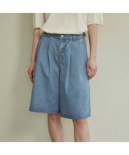 WEDNESDAYOASISFORWOMEN(ウェンズデー オアシス フォー ウーマン)の「W/バミューダツーピンタックウォッシュデニムパンツ(4色)(その他パンツ・レディース・ブルー/ブラック/スカイブルー/アイボリー・SMALL/MEDIUM/LARGE/X-LARGE)」の1枚目の写真