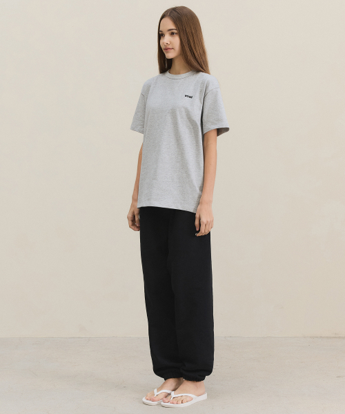 MTTIRE(マティレ)の「Basic Logo T-shirt / Gray(Tシャツ/カットソー・レディース・その他・LARGE/X-LARGE/SMALL/MEDIUM)」の3枚目の写真