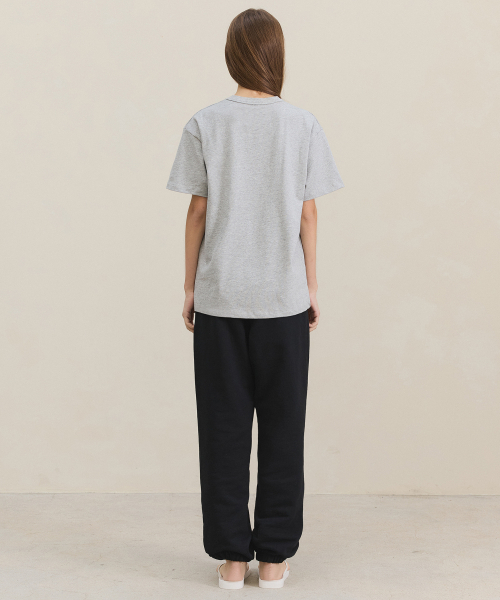 MTTIRE(マティレ)の「Basic Logo T-shirt / Gray(Tシャツ/カットソー・レディース・その他・LARGE/X-LARGE/SMALL/MEDIUM)」の2枚目の写真