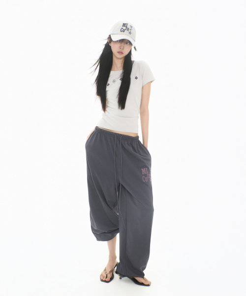 MIRECO(ミレコ)の「IKEBANA T DUSTY GREY(Tシャツ/カットソー・レディース・その他・FREE)」の3枚目の写真