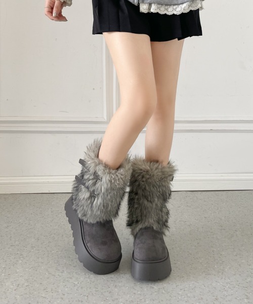 Shoes in Closet(シューズインクローゼット)の「厚底 プラットフォーム ダブルベルト ボリューム ボア ムートン ブーツ 849WB(ブーツ・レディース・アイボリー/グレー・L/LL/M/S)」の15枚目の写真