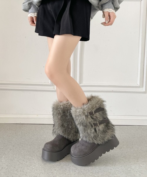 Shoes in Closet(シューズインクローゼット)の「厚底 プラットフォーム ダブルベルト ボリューム ボア ムートン ブーツ 849WB(ブーツ・レディース・アイボリー/グレー・L/LL/M/S)」の17枚目の写真
