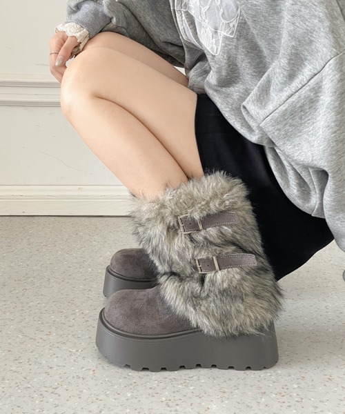 Shoes in Closet(シューズインクローゼット)の「厚底 プラットフォーム ダブルベルト ボリューム ボア ムートン ブーツ 849WB(ブーツ・レディース・アイボリー/グレー・L/LL/M/S)」の18枚目の写真