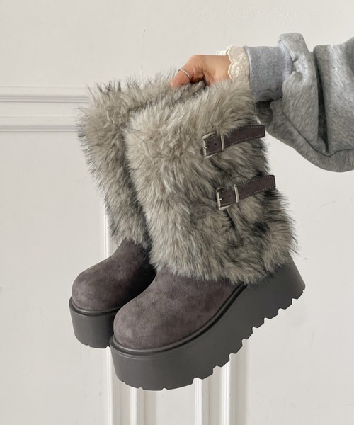 Shoes in Closet(シューズインクローゼット)の「厚底 プラットフォーム ダブルベルト ボリューム ボア ムートン ブーツ 849WB(ブーツ・レディース・アイボリー/グレー・L/LL/M/S)」の20枚目の写真