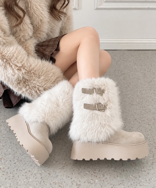 Shoes in Closet(シューズインクローゼット)の「厚底 プラットフォーム ダブルベルト ボリューム ボア ムートン ブーツ 849WB(ブーツ・レディース・アイボリー/グレー・L/LL/M/S)」の8枚目の写真