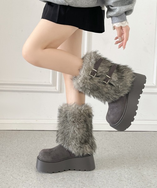 Shoes in Closet(シューズインクローゼット)の「厚底 プラットフォーム ダブルベルト ボリューム ボア ムートン ブーツ 849WB(ブーツ・レディース・アイボリー/グレー・L/LL/M/S)」の14枚目の写真