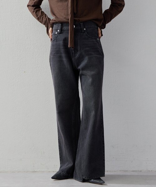 UNFORM(アンフォーム)の「【2026AW Debut】【UNFORM】セミフレアデニムパンツ(デニムパンツ・レディース・インディゴブルー/ブラック・MEDIUM/SMALL)」の3枚目の写真