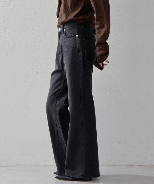 UNFORM(アンフォーム)の「【2026AW Debut】【UNFORM】セミフレアデニムパンツ(デニムパンツ・レディース・インディゴブルー/ブラック・MEDIUM/SMALL)」の4枚目の写真