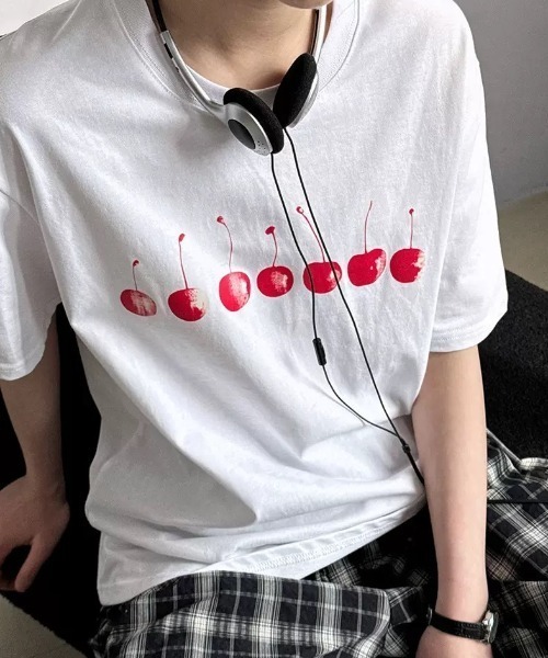 LAC-VERT(ラック・ヴェール)の「フルーツプリントTシャツアソート(Tシャツ/カットソー・レディース・ホワイト系その他/ホワイト・FREE)」の1枚目の写真
