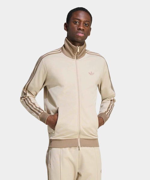 adidas(アディダス)の「クラシック トラックトップ(ジャージ) / トラックジャケット / アディダスオリジナルス adidas Originals(ジャージ・メンズ・ベージュ・XX-LARGE/LARGE/3XL/MEDIUM/SMALL/X-LARGE/X-SMALL)」の1枚目の写真