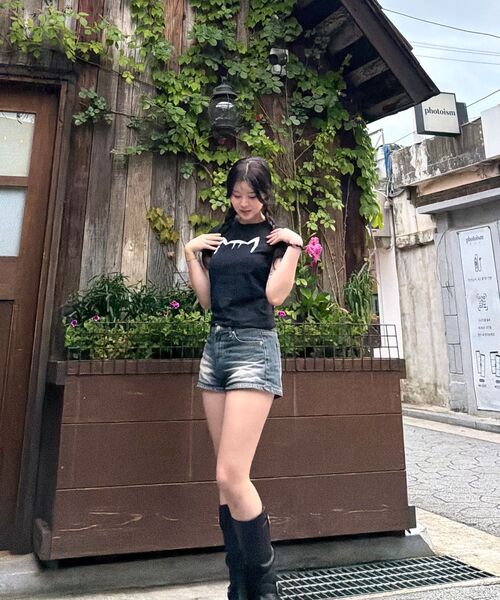 KIKIMIMI（キキミミ）の「クロップキティビッグロゴTシャツ(ブラック)（Tシャツ/カットソー・レディース・ブラック・FREE）」の6枚目の写真