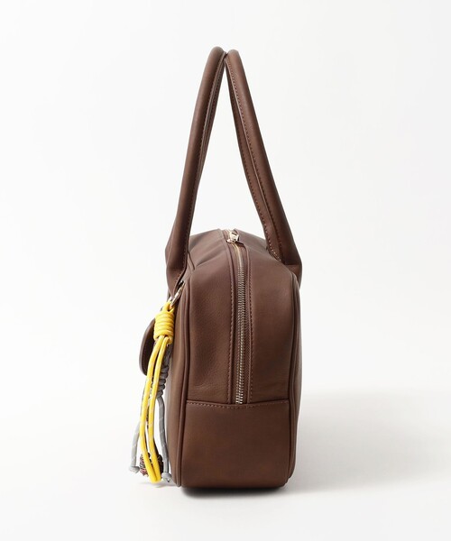BEAMS HEART(ビームスハート)の「チャーム付 ビッグ ボストンバッグ(ボストンバッグ・レディース・ブラック/ブラウン・ONE SIZE)」の6枚目の写真