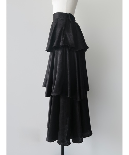 celon（セロン）の「satin frilly tiered long skirt（スカート・レディース・アイボリー/ブラック・FREE）」の13枚目の写真