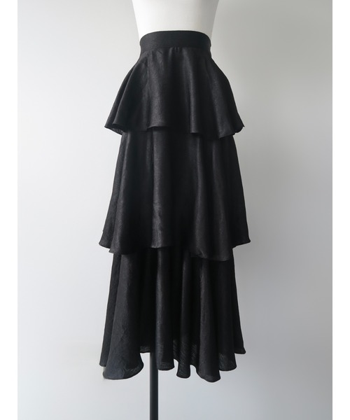 celon（セロン）の「satin frilly tiered long skirt（スカート・レディース・アイボリー/ブラック・FREE）」の14枚目の写真