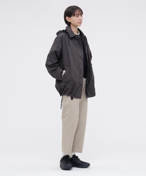 MARGARET HOWELL(マーガレットハウエル)の「HIGHDENSE COTTON TWILL COATING(ブルゾン・レディース・ベージュ/スモークグレー・2/1)」の18枚目の写真