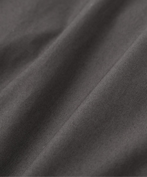 MARGARET HOWELL(マーガレットハウエル)の「HIGHDENSE COTTON TWILL COATING(ブルゾン・レディース・ベージュ/スモークグレー・2/1)」の6枚目の写真
