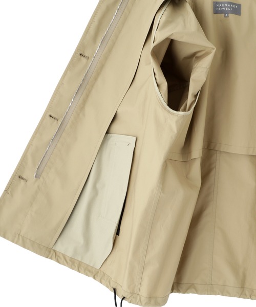 MARGARET HOWELL(マーガレットハウエル)の「HIGHDENSE COTTON TWILL COATING(ブルゾン・レディース・ベージュ/スモークグレー・2/1)」の15枚目の写真