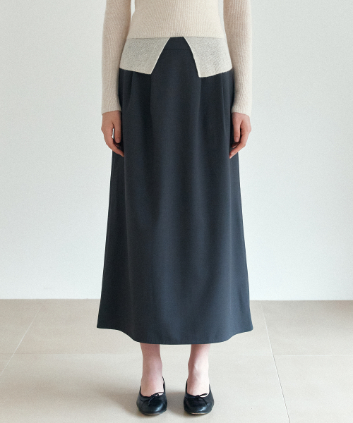 YUPPE(ヨッペ)の「ツーピンタックスカート_チャコール(スカート・レディース・その他・SMALL/MEDIUM)」の1枚目の写真