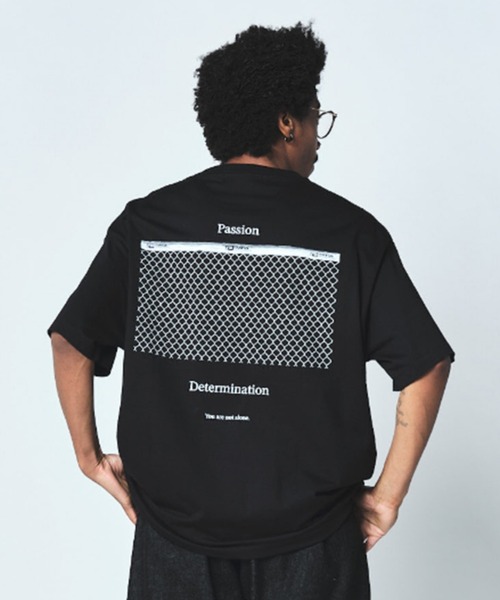 reversal.dogi.design.works(リバーサル・ドーギ・デザイン・ワークス)の「<reversal/リバーサル>CAGE COTTON BOX SILHOUETTE TEE(Tシャツ/カットソー・メンズ・サックスブルー/ブラック/ホワイト・M/L/XL)」の10枚目の写真