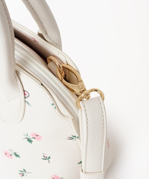 Cath Kidston(キャスキッドソン)の「2WAYプリントハンドバッグ Lace Sprigs(ハンドバッグ・レディース・ネイビー/アイボリー・FREE)」の9枚目の写真