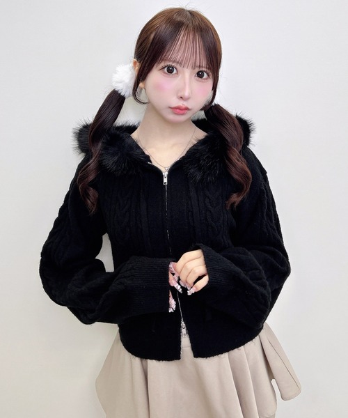 INGNI(イング)の「エコファー付もちもちケーブルニットパーカー(パーカー・レディース・ピンク/チャコールグレー/アイボリー/ブラック・M)」の12枚目の写真