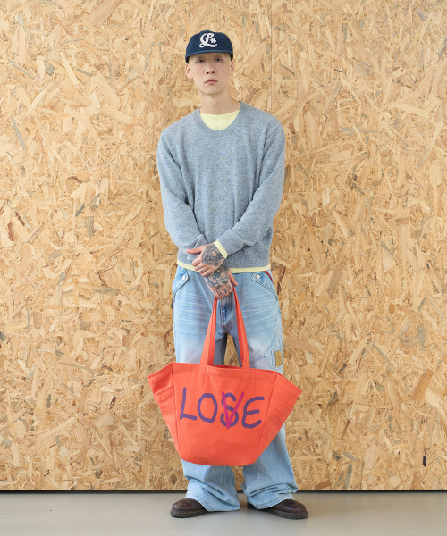 LOSERS CLUB(ルーザーズクラブ)の「ロゴレイヤードUネックニットグレー(ニット/セーター・レディース・その他・SMALL/MEDIUM)」の7枚目の写真