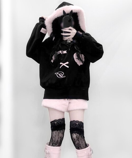 OLIVE des OLIVE(オリーブデオリーブ)の「【インフルエンサー企画】miko fur short pants(その他パンツ・レディース・ブラック/ピンク・FREE)」の7枚目の写真