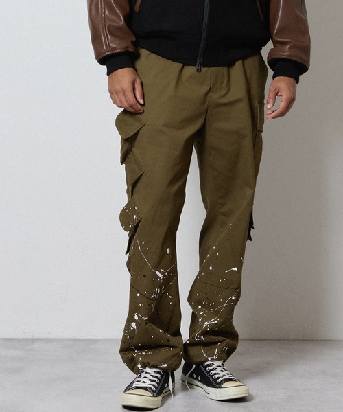 NUMBER (N)INE(ナンバーナイン)の「HAND PAINTED MULTI POCKET CARGO PANTS / ハンドペイント マルチ ポケット バックル ベルト ウエストゴム カーゴパンツ(カーゴパンツ・メンズ・ブラック/オリーブ・2/3/4)」の2枚目の写真