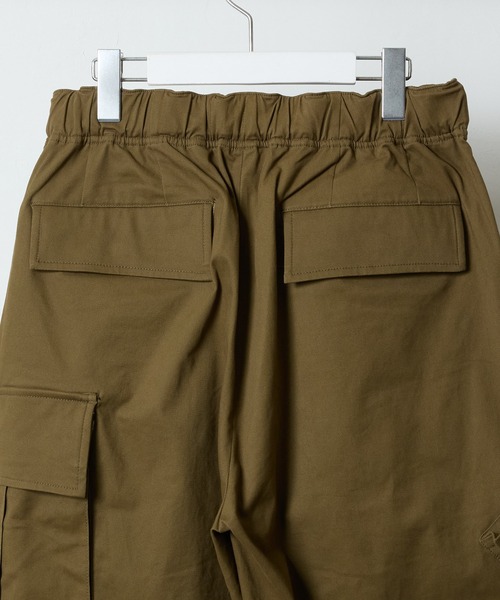 NUMBER (N)INE(ナンバーナイン)の「HAND PAINTED MULTI POCKET CARGO PANTS / ハンドペイント マルチ ポケット バックル ベルト ウエストゴム カーゴパンツ(カーゴパンツ・メンズ・ブラック/オリーブ・2/3/4)」の18枚目の写真