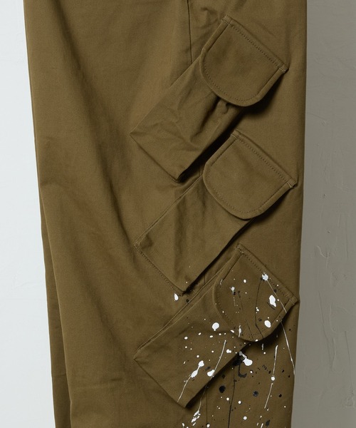 NUMBER (N)INE(ナンバーナイン)の「HAND PAINTED MULTI POCKET CARGO PANTS / ハンドペイント マルチ ポケット バックル ベルト ウエストゴム カーゴパンツ(カーゴパンツ・メンズ・ブラック/オリーブ・2/3/4)」の16枚目の写真