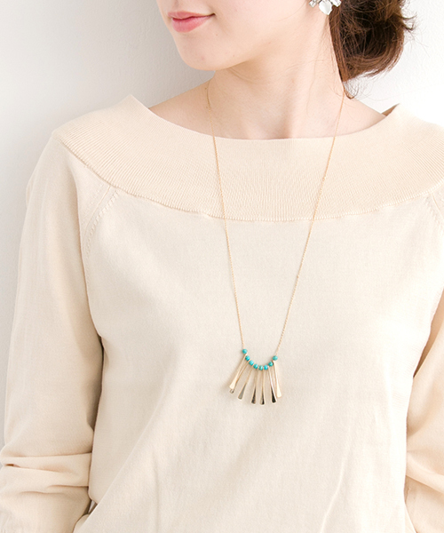 URBAN RESEARCH（アーバンリサーチ）の「UR バーフリンジネックレス（ネックレス・レディース・ホワイト/ブルー・FREE）」の2枚目の写真