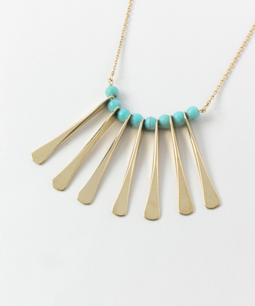 URBAN RESEARCH（アーバンリサーチ）の「UR バーフリンジネックレス（ネックレス・レディース・ホワイト/ブルー・FREE）」の5枚目の写真