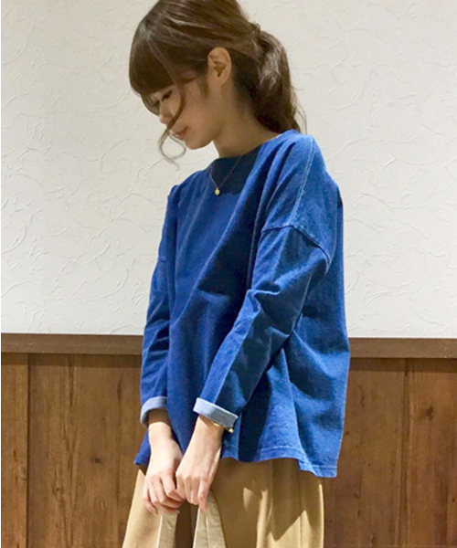 LBC（エルビーシー）の「カットデニム長袖プルオーバー                （Tシャツ/カットソー・レディース・ネイビー/ブルー・MEDIUM/LARGE）」の2枚目の写真