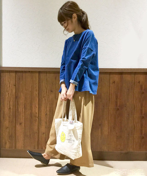 LBC（エルビーシー）の「カットデニム長袖プルオーバー                （Tシャツ/カットソー・レディース・ネイビー/ブルー・MEDIUM/LARGE）」の13枚目の写真