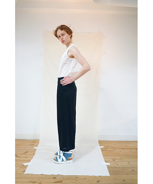 ZUCCa（ズッカ）の「コットンローン（タンクトップ・レディース・ホワイト/ブラック/ブルー・M/M size）」の5枚目の写真