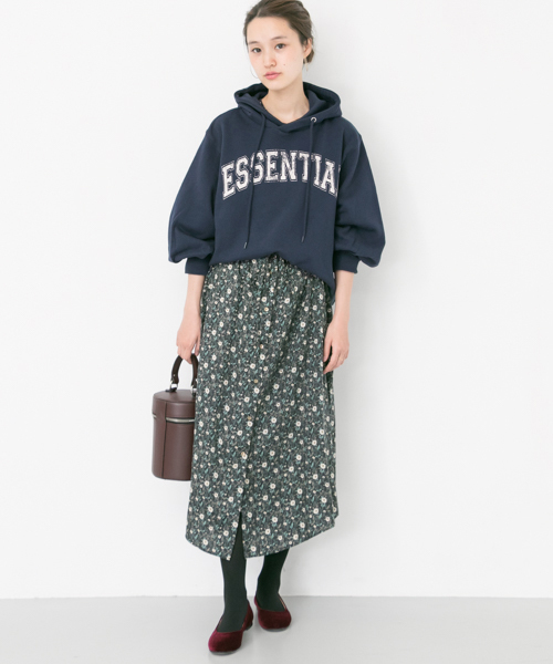 URBAN RESEARCH（アーバンリサーチ）の「ボリュームスリーブロゴスウェット（パーカー・レディース・ネイビー/グレー/オフホワイト・FREE）」の7枚目の写真