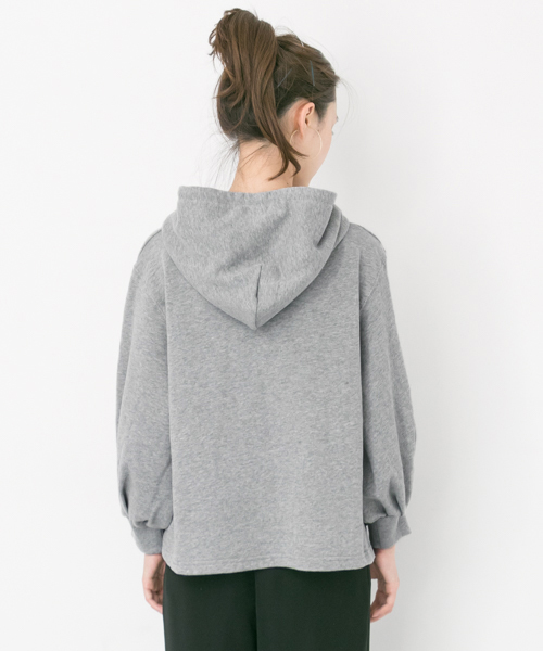 URBAN RESEARCH（アーバンリサーチ）の「ボリュームスリーブロゴスウェット（パーカー・レディース・ネイビー/グレー/オフホワイト・FREE）」の10枚目の写真