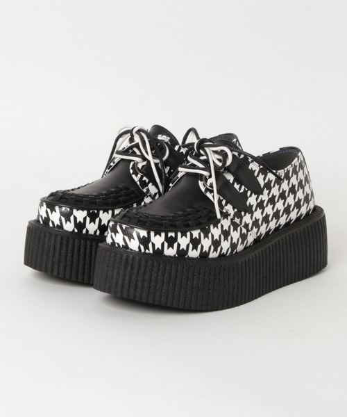 YOSUKE（ヨースケ）の「「YOSUKE/ヨースケ」厚底レースアップラバソスニーカー（スニーカー・レディース・クリアブラック/アニマル/ブラック/レッド/ネイビー/ブラック系その他/ブラック系その他2/ブラック×ホワイト/ベージュ系その他/ゴールド系その他/ホワイト×ブラック/ブラック系その他3/ピンク系その他/ガンメタ・23/24/22.5/23.5/25/24.5）」の4枚目の写真