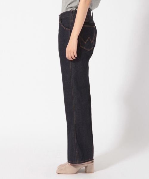 LOWRYS FARM(ローリーズファーム)の「Wrangler/フレアパンツ 784087(デニムパンツ・レディース・ブルー/ワンウォッシュ・SMALL/MEDIUM)」の4枚目の写真