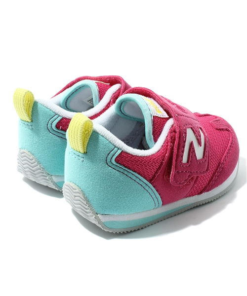 green label relaxing（グリーンレーベルリラクシング）の「◎［ニューバランス］ 13SS FS320(12cm～16.5ｃｍ)（スニーカー・キッズ・ピンク/ターコイズブルー・15cm/15.5cm/16cm/16.5cm/14cm/14.5cm/12cm/12.5cm/13cm/13.5cm）」の5枚目の写真