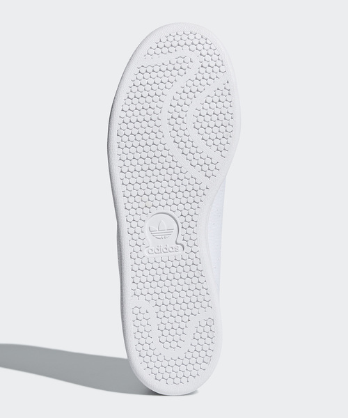 adidas(アディダス)の「スタンスミス STAN SMITH オリジナルス(スニーカー・メンズ・ホワイト・24.5cm/25.5cm/22.0cm/22.5cm/23.5cm/27.0cm/26.5cm/28.5cm/30.0cm/25.0cm/27.5cm/28.0cm/23.0cm/24.0cm/26.0cm/29.0cm/29.5cm)」の5枚目の写真