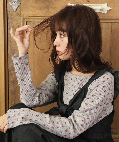 one after another NICE CLAUP(ワンアフターアナザーナイスクラップ)の「サーマルプリントカーディガン(カーディガン/ボレロ・レディース・オフホワイト/ブラック/ホワイト系その他/グレー系その他・FREE)」の4枚目の写真