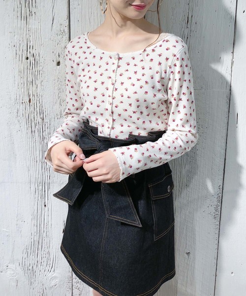 one after another NICE CLAUP(ワンアフターアナザーナイスクラップ)の「サーマルプリントカーディガン(カーディガン/ボレロ・レディース・オフホワイト/ブラック/ホワイト系その他/グレー系その他・FREE)」の7枚目の写真