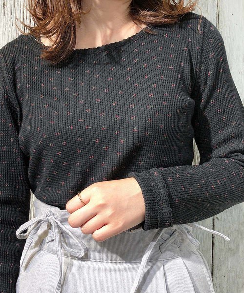 one after another NICE CLAUP(ワンアフターアナザーナイスクラップ)の「サーマルプリントカーディガン(カーディガン/ボレロ・レディース・オフホワイト/ブラック/ホワイト系その他/グレー系その他・FREE)」の12枚目の写真