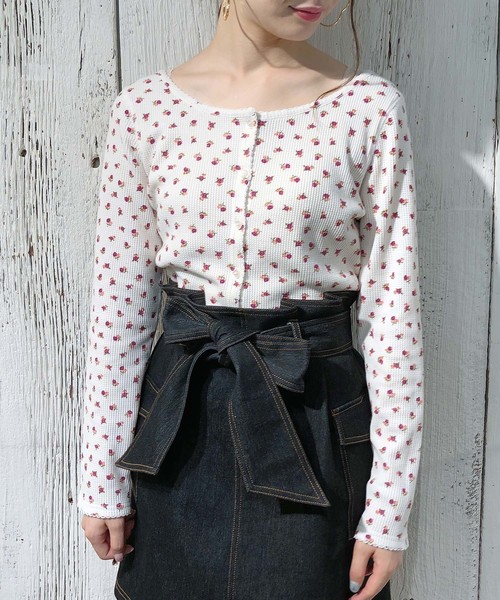 one after another NICE CLAUP(ワンアフターアナザーナイスクラップ)の「サーマルプリントカーディガン(カーディガン/ボレロ・レディース・オフホワイト/ブラック/ホワイト系その他/グレー系その他・FREE)」の20枚目の写真