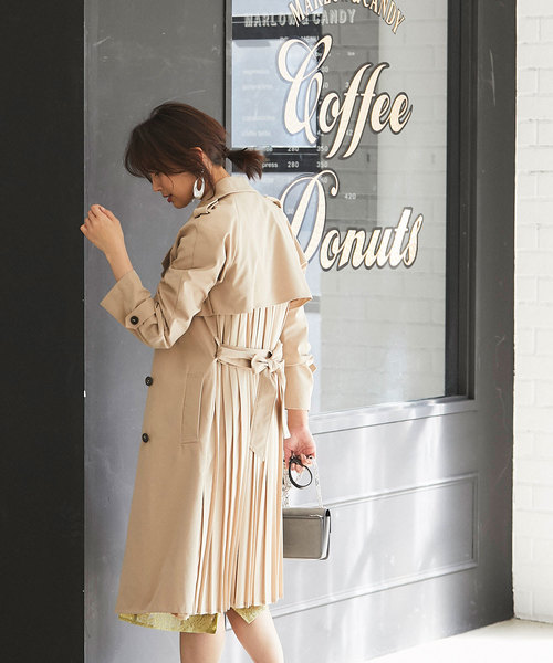 &. NOSTALGIA（アンドドットノスタルジア）の「バックプリーツトレンチコート（トレンチコート・レディース・ベージュ/ネイビー/カーキ・FREE）」の5枚目の写真