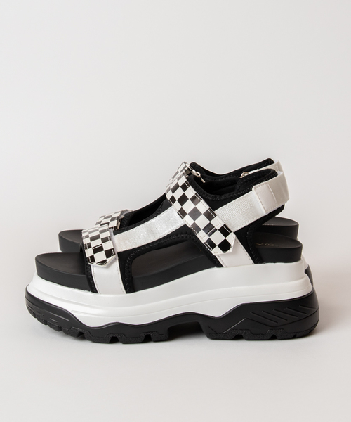 WEGO（ウィゴー）の「WEGO/厚底テープスポーツサンダル（サンダル・レディース・ホワイト/ブラック/その他1/パープル・LARGE/MEDIUM）」の10枚目の写真