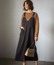 Vネックジャンパースカート